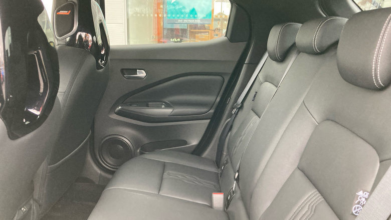 Nissan Juke 1.0 DiG-T 114 Tekna 5dr Petrol Hatchback